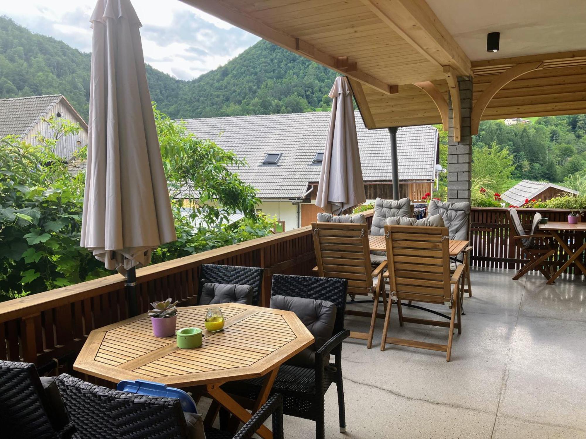 Apartments Pri Bostjanovcu Gorenja Vas  Bagian luar foto